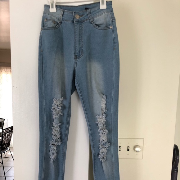 Fashionnova distressed high waisted skinny jeans - Picture 10 of 10